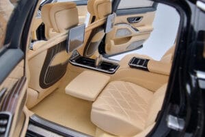 Mercedes Maybach S600 W222 V12 Biturbo Obsidian Black Almost Real 1:18 820115 Diecast — photo 9 of 11