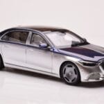 Mercedes Maybach S680 W223 Nautical Blue Cirrus Silver Almost Real 1:18 - image 6 of 8