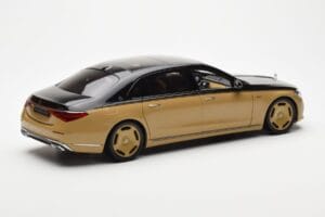 Mercedes Maybach S680 W223 Obsidian Black Sand Almost Real 1:18 820124 Diecast — photo 3 of 7