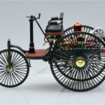 Mercedes Patent Motorwagen Green Norev 1:18 - image 3 of 6