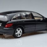 Mercedes R-Class W251 Obsidian Black Minichamps 1:18 B66962325 Diecast - image 3 of 7