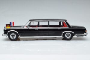 Mercedes 600 Pullman W100 W. Brandt G. Pompidou KK-Scale 1:18 KKDC181134 Diecast — photo 3 of 6