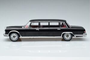 Mercedes 600 LWB Pullman W100 Black MCG 1:18 MCG18187 Diecast — photo 3 of 6