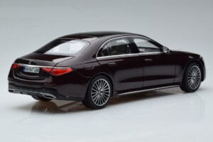 Mercedes S-Class W223 AMG Line Red Norev 1:18 183804 Diecast — photo 3 of 8