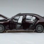 Mercedes S-Class W223 AMG Line Red Norev 1:18 - image 4 of 8