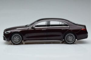 Mercedes S-Class W223 AMG Line Red Norev 1:18 183804 Diecast — photo 5 of 8