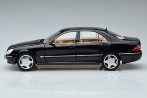 Mercedes S-Class W220 S55 AMG Limited Edition Norev 1:18 183812 Diecast — photo 4 of 7
