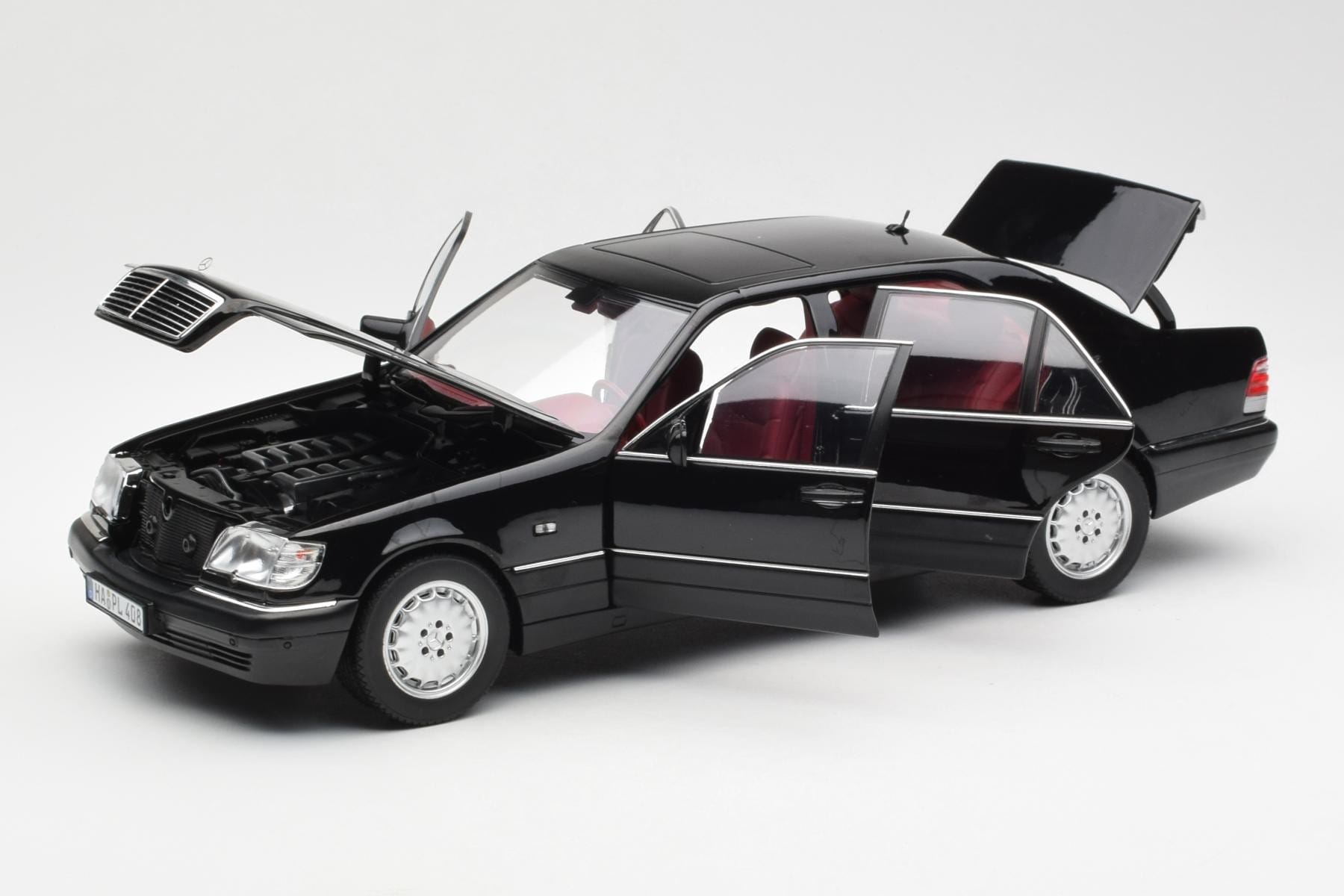 Mercedes S600 W140 Black Norev 1:18 183722 Diecast — photo 2 of 8