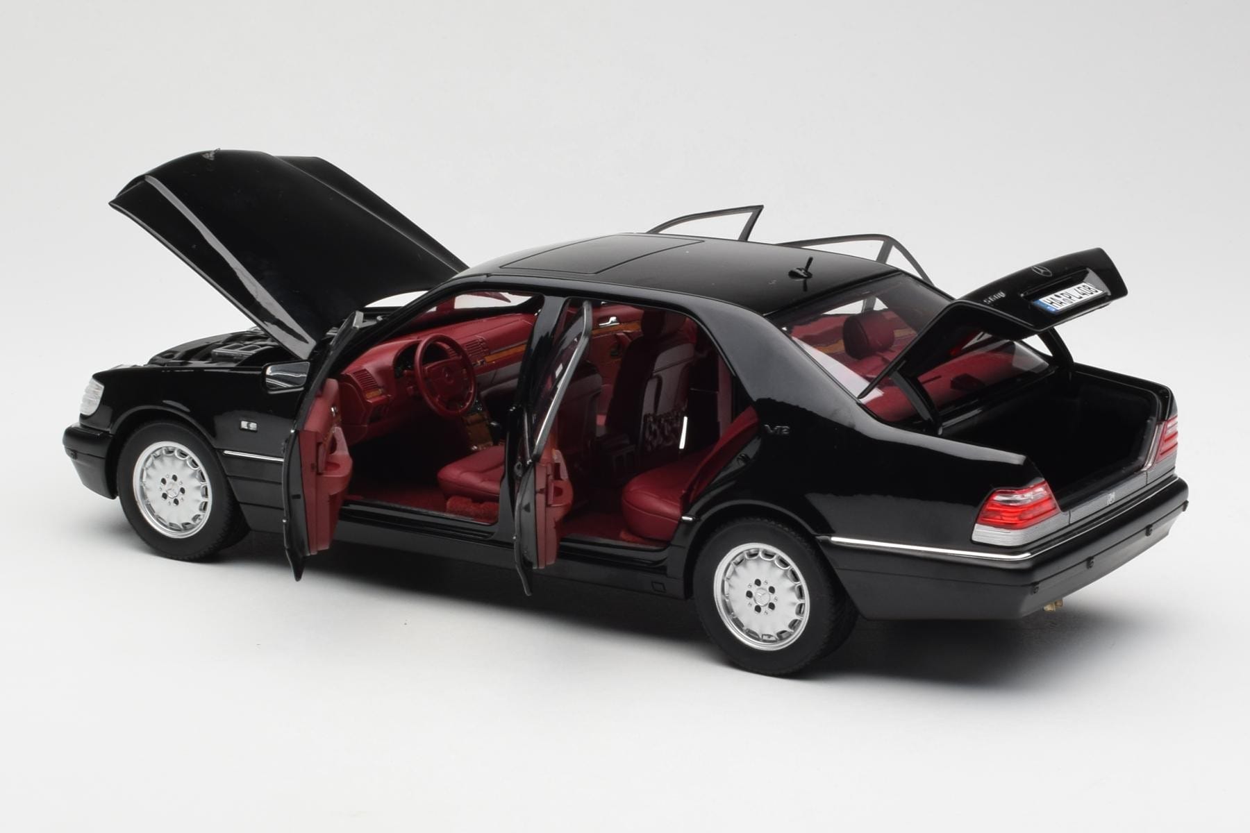 Mercedes S600 W140 Black Norev 1:18 183722 Diecast — photo 5 of 8