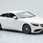 Mercedes AMG S63 C217 Coupe White GT Spirit 1:18 - image 4 of 6