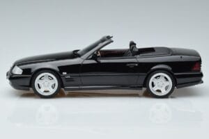 Mercedes SL73 AMG R129 Otto 1:18 OT958 Resin — photo 3 of 6