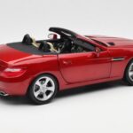 Mercedes SLK R172 Designo Zircon Red Minichamps 1:18 B66960513 - image 3 of 8