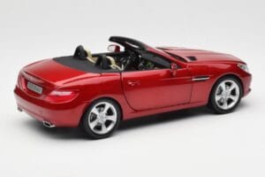 Mercedes SLK R172 Designo Zircon Red Minichamps 1:18 B66960513 Diecast — photo 3 of 8