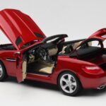 Mercedes SLK R172 Designo Zircon Red Minichamps 1:18 B66960513 - image 5 of 8
