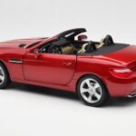Mercedes SLK R172 Designo Zircon Red Minichamps 1:18 B66960513 - image 7 of 8