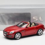 Mercedes SLK R172 Designo Zircon Red Minichamps 1:18 B66960513 - image 8 of 8