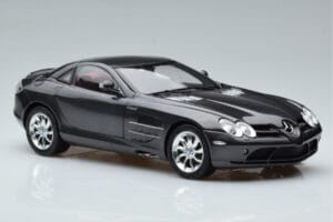 Mercedes SLR McLaren Black CMC 1:18 M-045F Diecast — photo 6 of 10