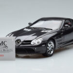 Mercedes SLR McLaren Black CMC 1:18 - image 8 of 10