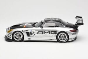 Mercedes SLS AMG GT3 #96 M. Hakkinen AMG Customer Sports 6 Hours of Zhuhai ILMC 2011 Minichamps 1:18 B66960197 Diecast — photo 3 of 6