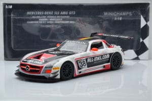 Mercedes SLS AMG GT3 Munnich Motorsport #38 M. Basseng / M. Winkelhock Champions FIA GT1 World Championship 2012 Minichamps 1 — photo 6 of 6