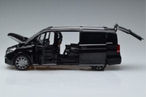 Mercedes V-Class W447 V260L Black OEM 1:18 QALCN89911150 Diecast — photo 5 of 8