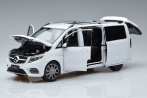 Mercedes V-Class W447 V260L White OEM 1:18 QALCN89911149 Diecast — photo 2 of 8