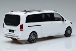 Mercedes V-Class W447 V260L White OEM 1:18 QALCN89911149 Diecast — photo 3 of 8