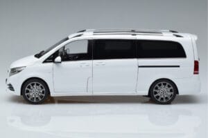 Mercedes V-Class W447 V260L White OEM 1:18 QALCN89911149 Diecast — photo 4 of 8