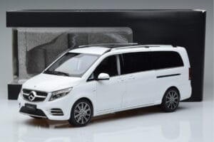 Mercedes V-Class W447 V260L White OEM 1:18 QALCN89911149 Diecast — photo 8 of 8