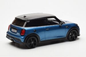 Mini Cooper S F56 Island Blue Otto 1:18 OT982 Resin — photo 2 of 6