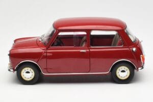 Morris Mini Minor Red Kyosho 1:18 08964R Diecast — photo 4 of 8