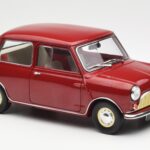 Morris Mini Minor Red Kyosho 1:18 08964R - image 6 of 8