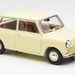 Morris Mini Minor White Kyosho 1:18 08964W - image 6 of 8