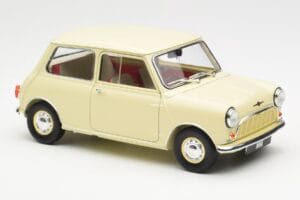 Morris Mini Minor White Kyosho 1:18 08964W Diecast — photo 6 of 8