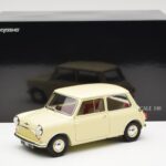 Morris Mini Minor White Kyosho 1:18 08964W - image 8 of 8
