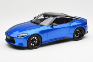Nissan Fairlady Z Z35 Bayside Blue GT Spirit 1:18 GT387