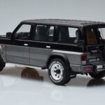 Nissan Patrol GR Y60 Grey Otto 1:18 - image 5 of 6