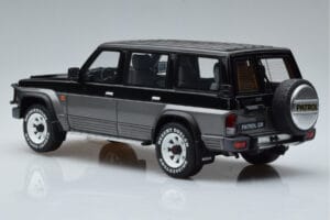 Nissan Patrol GR Y60 Grey Otto 1:18 OT993 Resin — photo 5 of 6
