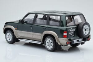Nissan Patrol GR Y61 Green Otto 1:18 OT433 Resin — photo 4 of 5