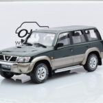 Nissan Patrol GR Y61 Green Otto 1:18 - image 5 of 5