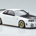 Nissan Skyline GT-R R34 Nismo Z-Tune White MotorHelix 1:18 - image 6 of 11