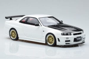 Nissan Skyline GT-R R34 Nismo Z-Tune White MotorHelix 1:18 M83407 Diecast — photo 6 of 11