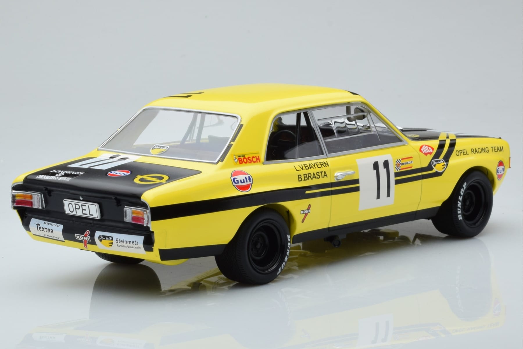 Opel Commodore A Steinmetz #11 E. von Bayern / Johansson 24 Hours of Spa 1970 Minichamps 1:18 155704611 Diecast — photo 2 of 6