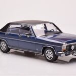 Opel Diplomat B Dark Blue Metallic MCG 1:18 - image 4 of 6