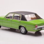 Opel Diplomat B Green Metallic MCG 1:18 - image 5 of 6