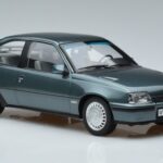 Opel Kadett E GSi Blue Metallic Norev 1:18 183614 Diecast - image 4 of 6