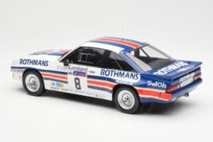Opel Manta 400 Rothmans #8 J. McRae / I. Grindrod Lombard RAC Rally 1983 IXO 1:18 18RMC038A Diecast — photo 5 of 6