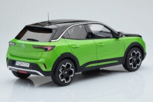 Opel Mokka-e GS Line Matcha Green Otto 1:18 OT435 Resin — photo 2 of 5