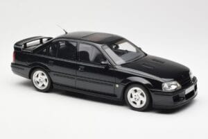 Opel Omega A Lotus Imperial Dark Green Metallic Otto 1:18 OT153 Resin — photo 4 of 6