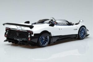 Pagani Zonda HP Barchetta Carbon Fiber White LCD 1:18 LCD18009-WH Diecast — photo 3 of 9